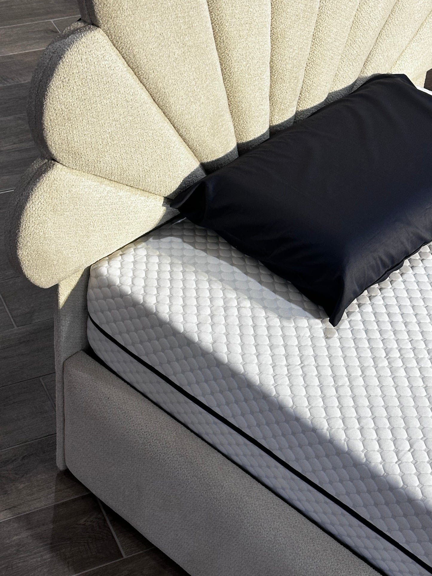 Shell Single Bed